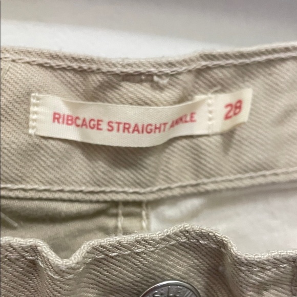 LEVI’S Two-Tone Beige and Cream Pants - Picture 4 of 10